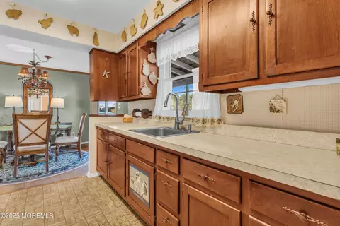 Kitchen - 634 Fairview Ln, Forked River, NJ 08731 photo 2 of 4