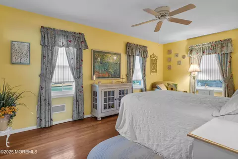 Bedroom - 634 Fairview Ln, Forked River, NJ 08731 photo 1 of 5
