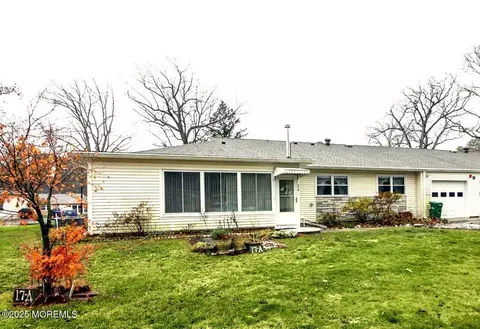 Exterior - 17 Dixie Ln #A, Jackson, NJ 08527 photo 3 of 7