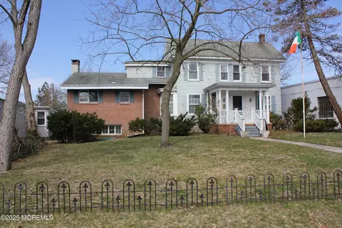 319 Main St, Avon By The Sea, NJ 07717