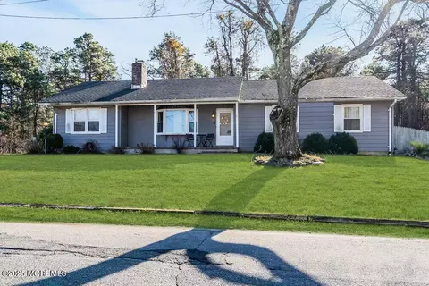 1840 1st Ave, Toms River, NJ 08757