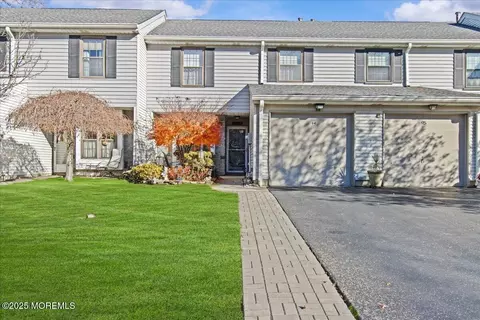 94 Paddock Ct, Oceanport, NJ 07757