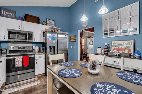 Kitchen - 918 Lakeside Dr N, Forked River, NJ 08731 photo 1 of 2