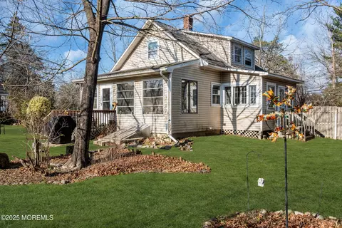14 Sunset Ave, Toms River, NJ 08755