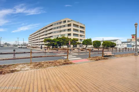525 Ocean Blvd #303, Long Branch, NJ 07740