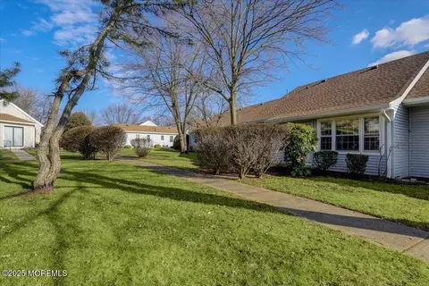 128 Korn Market #C, Freehold, NJ 07728