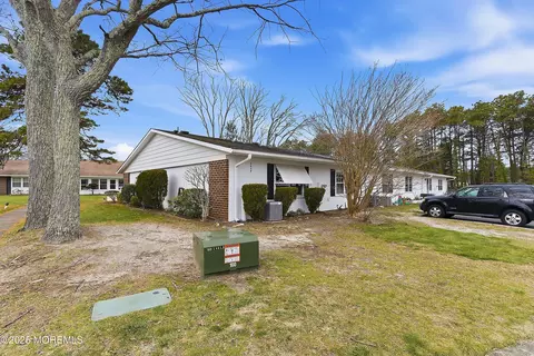 944 Aberdeen Dr # F, Lakewood, NJ 08701