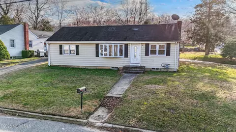 119 Chestnut Ave, Atlantic Highlands, NJ 07716