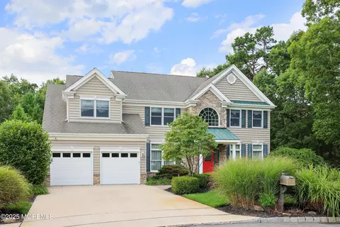 4 Catalina Ave, Barnegat, NJ 08005