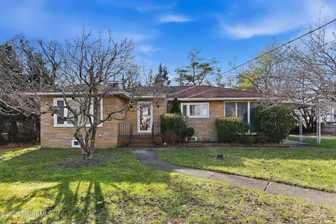 34 Central Ave, Lakewood, NJ 08701