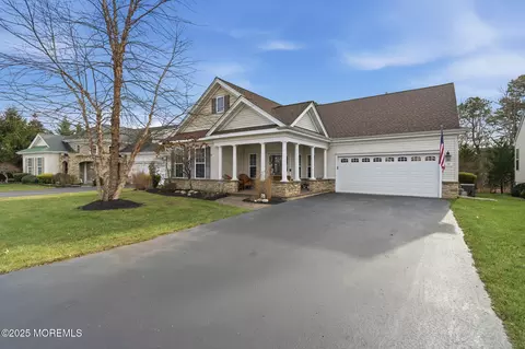 40 Mission Way, Barnegat, NJ 08005