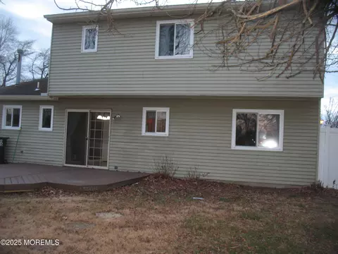 32 Appletree Rd, Howell, NJ 07731 photo 4