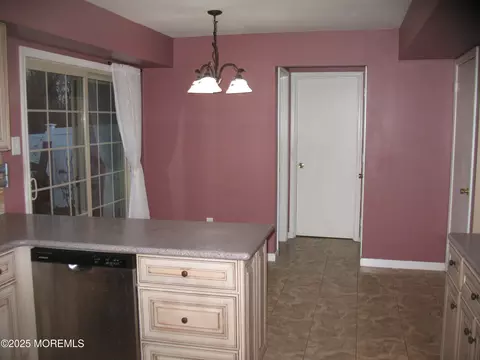 32 Appletree Rd, Howell, NJ 07731 photo 8