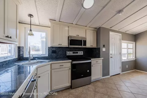 Kitchen - 34 E Crane Way, Lavallette, NJ 08735 photo 2 of 2