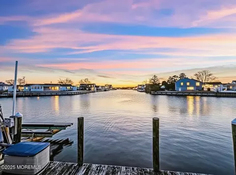1345 Bay Ave, Toms River, NJ 08753