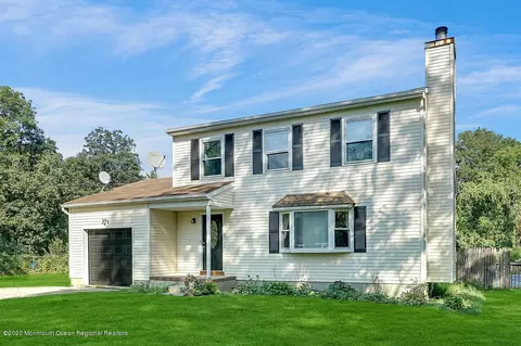 95 S Hope Chapel Rd, Jackson, NJ 08527