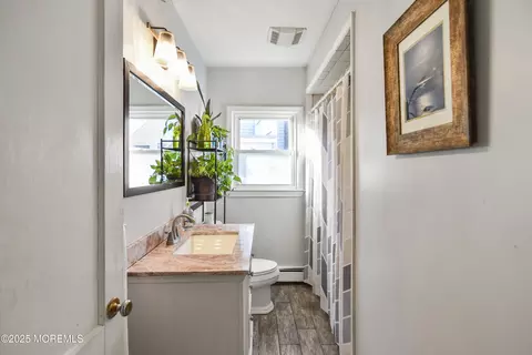 Bath - 1644 Riverview Ter, Wall, NJ 07719 photo 1 of 2