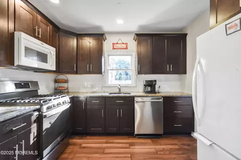 Kitchen - 1644 Riverview Ter, Wall, NJ 07719 photo 3 of 3