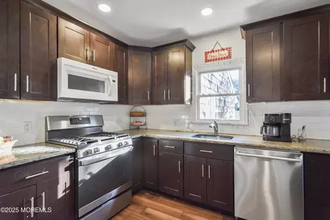 Kitchen - 1644 Riverview Ter, Wall, NJ 07719 photo 2 of 3