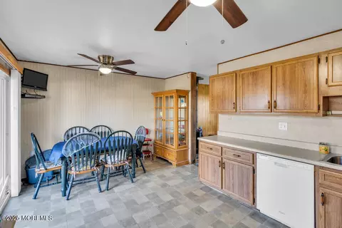 Dining - 2 Drew Ct, Jackson, NJ 08527 photo 2 of 2
