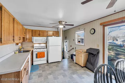 Kitchen - 2 Drew Ct, Jackson, NJ 08527 photo 1 of 2