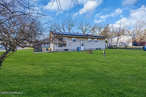 Exterior - 2 Drew Ct, Jackson, NJ 08527 photo 4 of 6