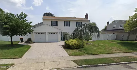 15 Janine Pl, Hazlet, NJ 07730
