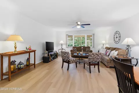 1111 Waterberry Ct S, Toms River, NJ 08757