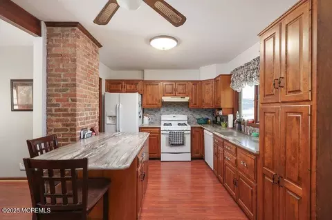 Kitchen - 47-49 Appleton Ave, Leonardo, NJ 07737 photo 2 of 6