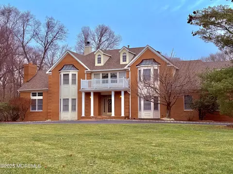 2 Lucas Ln, Millstone, NJ 08510