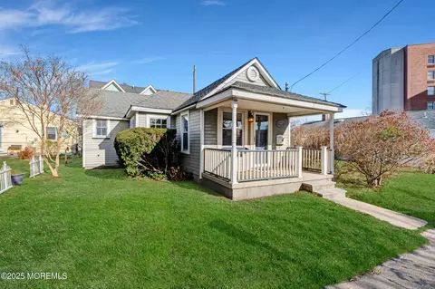 81 Inskip Ave, Ocean Grove, NJ 07756