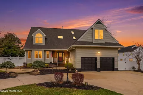 110 Cedar Grove Rd, Toms River, NJ 08753