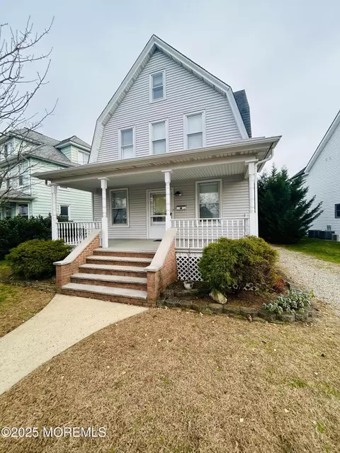 34 Rector Pl, Red Bank, NJ 07701