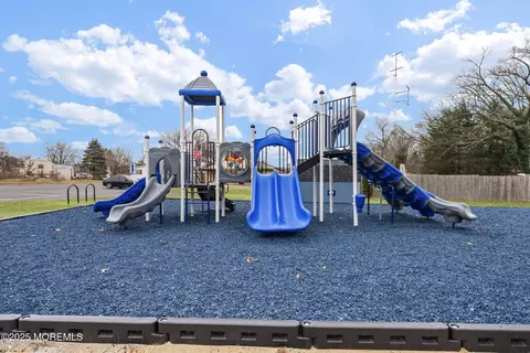 Exterior - 712 7th St, Jackson, NJ 08527 photo 7 of 8