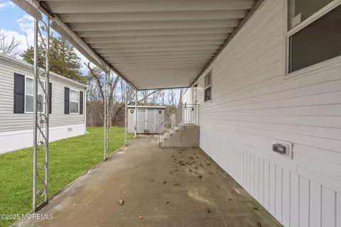 Exterior - 712 7th St, Jackson, NJ 08527 photo 4 of 8