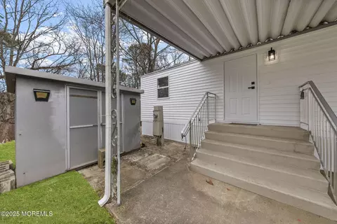 Exterior - 712 7th St, Jackson, NJ 08527 photo 5 of 8