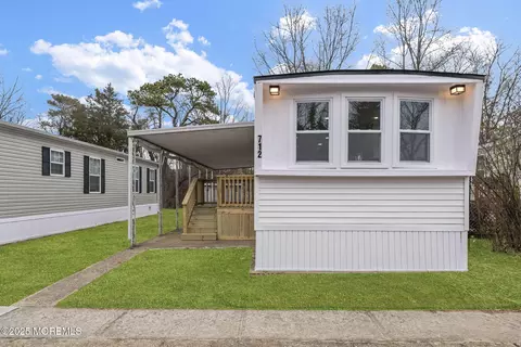 Exterior - 712 7th St, Jackson, NJ 08527 photo 1 of 8