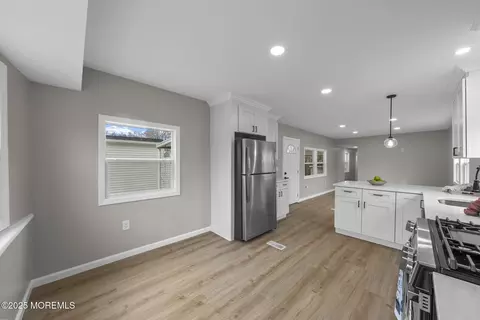 Entry Way - 712 7th St, Jackson, NJ 08527 photo 2 of 2