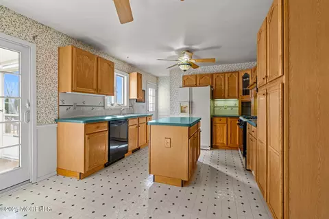 110 Crescent Dr, Brick, NJ 08724 photo 5