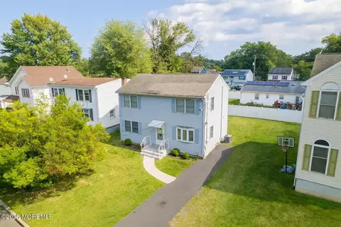 207 Delaware Ave, Cliffwood, NJ 07721