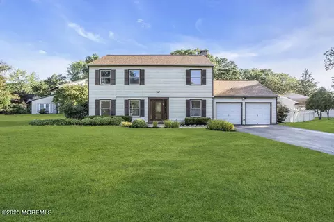 34 Birmingham Dr, Jackson, NJ 08527