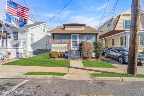 1812 Fernwood Rd #2, Belmar, NJ 07719