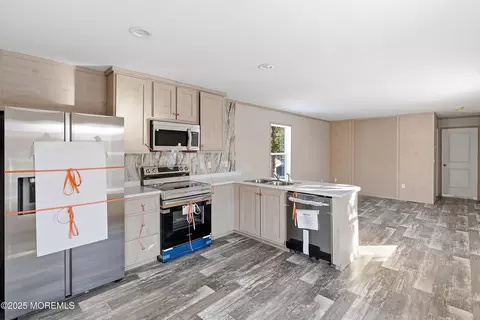 2 Lace Bark Ln, Jackson, NJ 08527