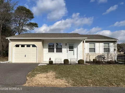 1 Orchard Dr #73, Whiting, NJ 08759