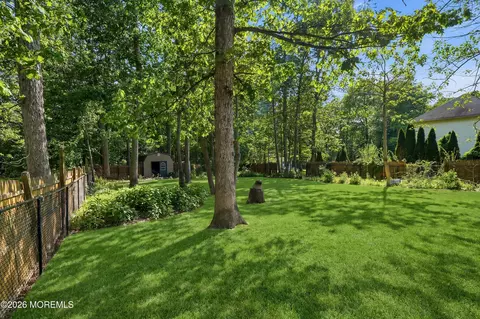 Exterior - 16 Crest Rd, Jackson, NJ 08527 photo 7 of 10