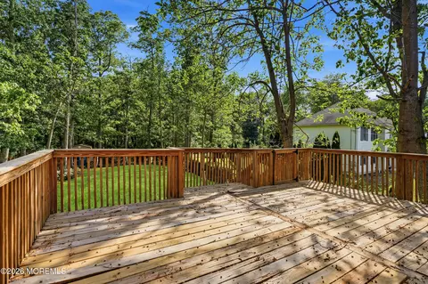 Exterior - 16 Crest Rd, Jackson, NJ 08527 photo 3 of 10