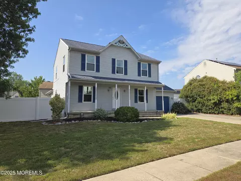 34 Vance Ave, Sicklerville, NJ 08081