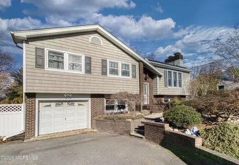 721 Flagge Rd, Brick, NJ 08724