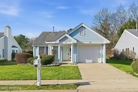 126 Cardigan Ct, Manchester, NJ 08759