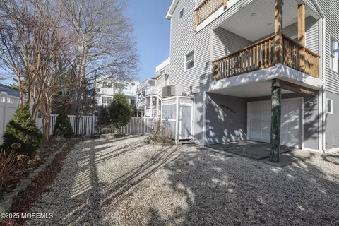 Exterior - 18 W 16th St, Long Beach Township, NJ 08008 photo 7 of 9
